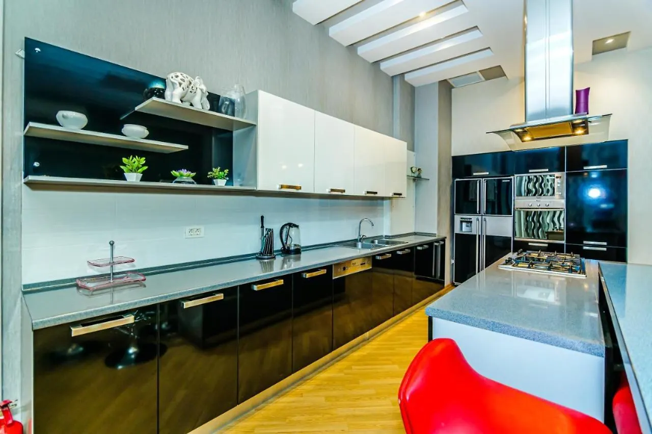 Apartment Arc In The Nizami Street Baku
